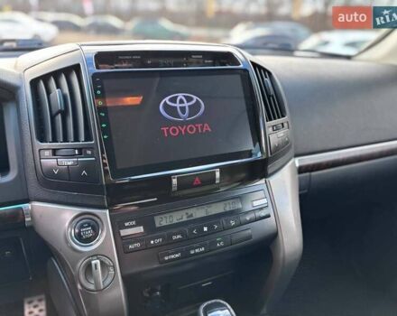 Чорний Тойота Ленд Крузер, об'ємом двигуна 4.7 л та пробігом 300 тис. км за 27999 $, фото 21 на Automoto.ua