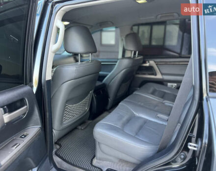 Чорний Тойота Ленд Крузер, об'ємом двигуна 4.66 л та пробігом 310 тис. км за 23900 $, фото 27 на Automoto.ua