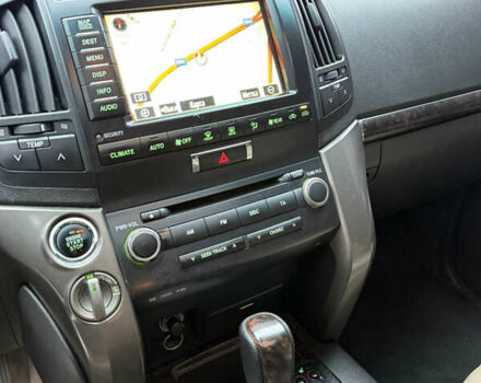 Черный Тойота Ленд Крузер, объемом двигателя 4.46 л и пробегом 280 тыс. км за 25900 $, фото 20 на Automoto.ua