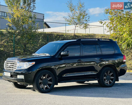 Черный Тойота Ленд Крузер, объемом двигателя 5.7 л и пробегом 239 тыс. км за 23500 $, фото 2 на Automoto.ua