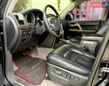 Черный Тойота Ленд Крузер, объемом двигателя 4.66 л и пробегом 265 тыс. км за 25500 $, фото 33 на Automoto.ua