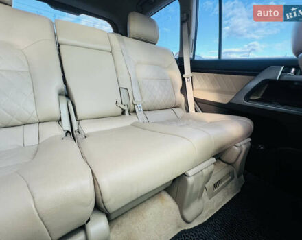 Черный Тойота Ленд Крузер, объемом двигателя 5.7 л и пробегом 239 тыс. км за 23500 $, фото 36 на Automoto.ua