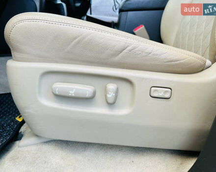 Черный Тойота Ленд Крузер, объемом двигателя 5.7 л и пробегом 239 тыс. км за 23500 $, фото 29 на Automoto.ua