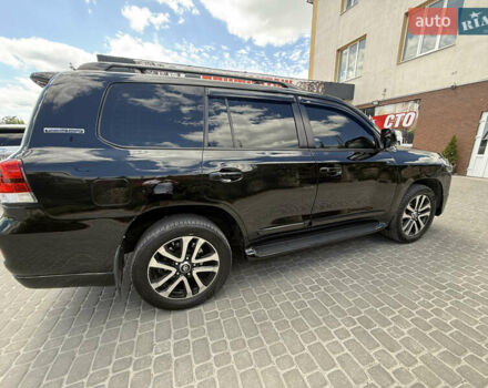 Черный Тойота Ленд Крузер, объемом двигателя 5.7 л и пробегом 220 тыс. км за 30000 $, фото 17 на Automoto.ua