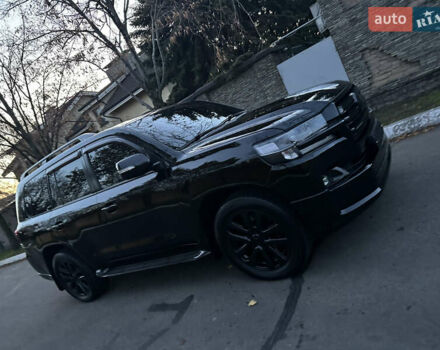 Черный Тойота Ленд Крузер, объемом двигателя 4.7 л и пробегом 268 тыс. км за 29900 $, фото 10 на Automoto.ua