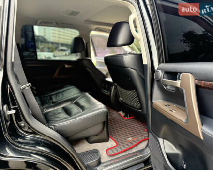 Черный Тойота Ленд Крузер, объемом двигателя 4.66 л и пробегом 265 тыс. км за 25500 $, фото 21 на Automoto.ua