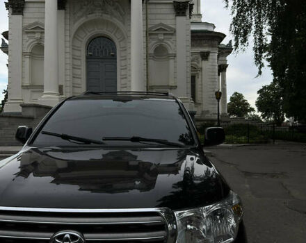 Чорний Тойота Ленд Крузер, об'ємом двигуна 5.66 л та пробігом 289 тис. км за 25000 $, фото 6 на Automoto.ua