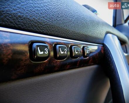 Черный Тойота Ленд Крузер, объемом двигателя 4.66 л и пробегом 312 тыс. км за 31800 $, фото 8 на Automoto.ua