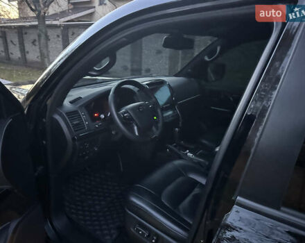 Черный Тойота Ленд Крузер, объемом двигателя 4.7 л и пробегом 268 тыс. км за 29900 $, фото 3 на Automoto.ua