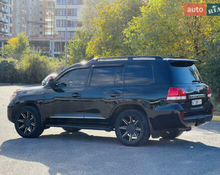 Черный Тойота Ленд Крузер, объемом двигателя 5.7 л и пробегом 239 тыс. км за 23500 $, фото 4 на Automoto.ua