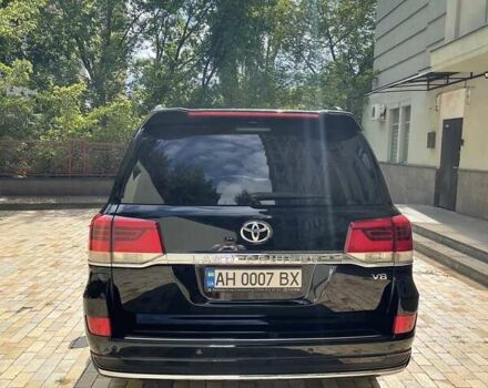 Черный Тойота Ленд Крузер, объемом двигателя 5.7 л и пробегом 69 тыс. км за 49999 $, фото 6 на Automoto.ua