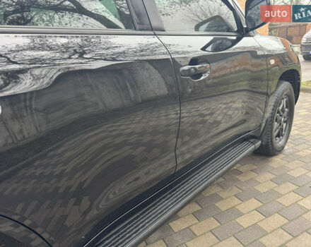 Чорний Тойота Ленд Крузер, об'ємом двигуна 3.96 л та пробігом 228 тис. км за 19900 $, фото 18 на Automoto.ua