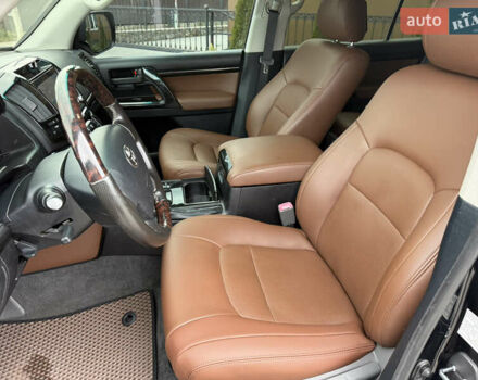 Черный Тойота Ленд Крузер, объемом двигателя 4.46 л и пробегом 155 тыс. км за 25500 $, фото 7 на Automoto.ua