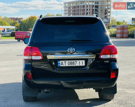 Черный Тойота Ленд Крузер, объемом двигателя 5.7 л и пробегом 239 тыс. км за 23500 $, фото 7 на Automoto.ua