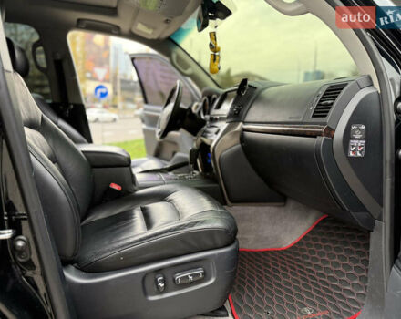 Черный Тойота Ленд Крузер, объемом двигателя 4.66 л и пробегом 265 тыс. км за 25500 $, фото 22 на Automoto.ua