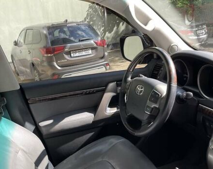 Черный Тойота Ленд Крузер, объемом двигателя 5.7 л и пробегом 69 тыс. км за 49999 $, фото 18 на Automoto.ua