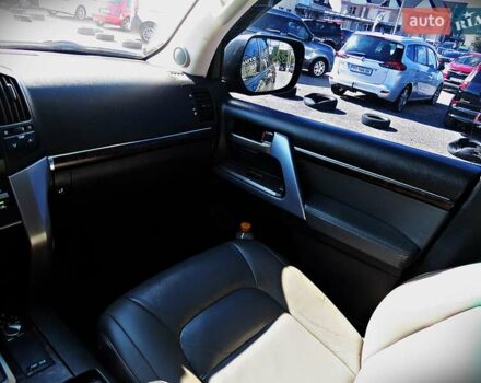 Черный Тойота Ленд Крузер, объемом двигателя 4.66 л и пробегом 312 тыс. км за 31800 $, фото 17 на Automoto.ua