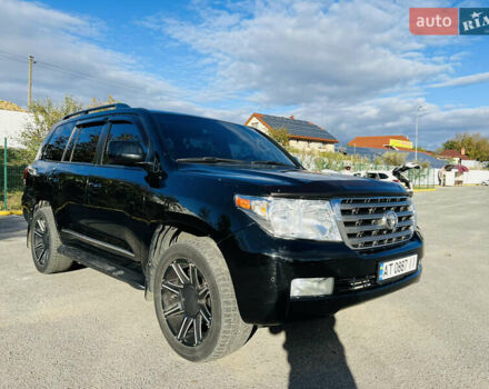 Черный Тойота Ленд Крузер, объемом двигателя 5.7 л и пробегом 239 тыс. км за 23500 $, фото 15 на Automoto.ua