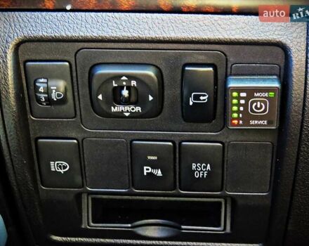 Черный Тойота Ленд Крузер, объемом двигателя 4.66 л и пробегом 312 тыс. км за 31800 $, фото 12 на Automoto.ua