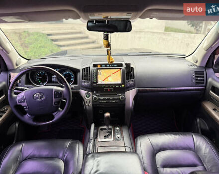 Черный Тойота Ленд Крузер, объемом двигателя 4.66 л и пробегом 265 тыс. км за 25500 $, фото 34 на Automoto.ua