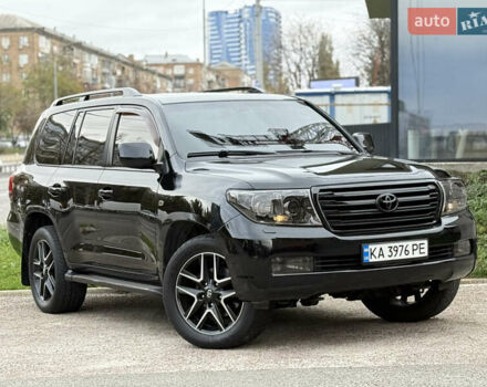 Черный Тойота Ленд Крузер, объемом двигателя 4.66 л и пробегом 265 тыс. км за 25500 $, фото 6 на Automoto.ua