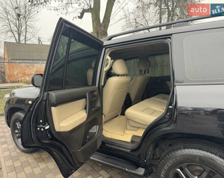 Чорний Тойота Ленд Крузер, об'ємом двигуна 3.96 л та пробігом 228 тис. км за 19900 $, фото 34 на Automoto.ua