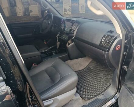 Чорний Тойота Ленд Крузер, об'ємом двигуна 4.46 л та пробігом 270 тис. км за 23500 $, фото 9 на Automoto.ua