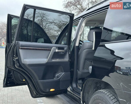 Чорний Тойота Ленд Крузер, об'ємом двигуна 4.46 л та пробігом 210 тис. км за 27500 $, фото 33 на Automoto.ua