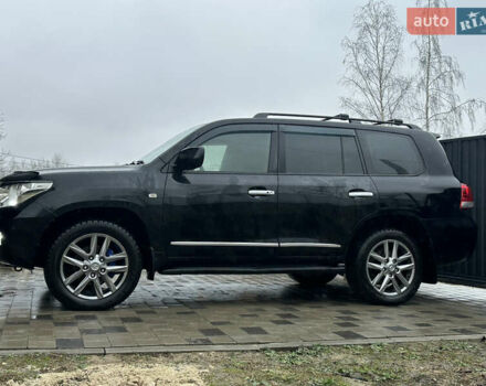 Черный Тойота Ленд Крузер, объемом двигателя 4.46 л и пробегом 284 тыс. км за 25999 $, фото 6 на Automoto.ua