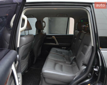 Чорний Тойота Ленд Крузер, об'ємом двигуна 4.5 л та пробігом 278 тис. км за 24990 $, фото 18 на Automoto.ua
