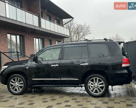 Черный Тойота Ленд Крузер, объемом двигателя 4.46 л и пробегом 284 тыс. км за 25999 $, фото 7 на Automoto.ua