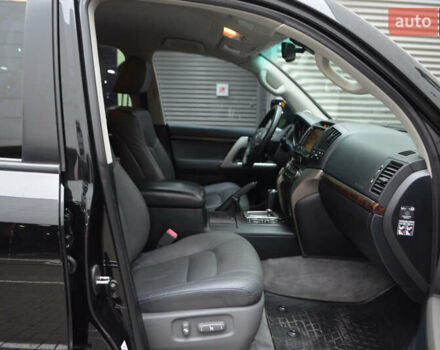 Чорний Тойота Ленд Крузер, об'ємом двигуна 4.5 л та пробігом 278 тис. км за 24990 $, фото 21 на Automoto.ua