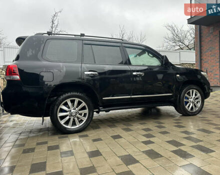 Черный Тойота Ленд Крузер, объемом двигателя 4.46 л и пробегом 284 тыс. км за 25999 $, фото 13 на Automoto.ua