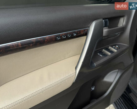 Черный Тойота Ленд Крузер, объемом двигателя 4.7 л и пробегом 170 тыс. км за 29500 $, фото 25 на Automoto.ua