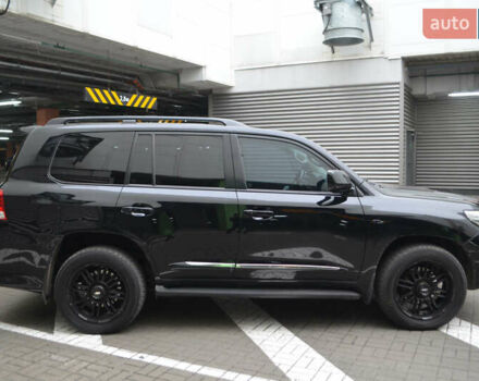 Чорний Тойота Ленд Крузер, об'ємом двигуна 4.5 л та пробігом 278 тис. км за 24990 $, фото 7 на Automoto.ua