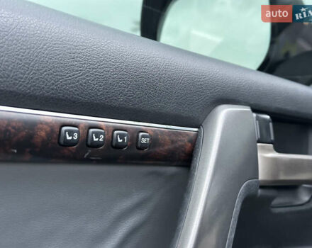 Чорний Тойота Ленд Крузер, об'ємом двигуна 4.46 л та пробігом 210 тис. км за 27500 $, фото 53 на Automoto.ua