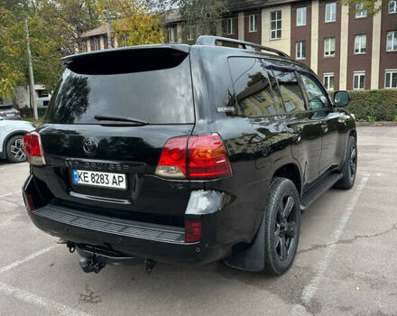 Черный Тойота Ленд Крузер, объемом двигателя 4.67 л и пробегом 290 тыс. км за 27000 $, фото 4 на Automoto.ua