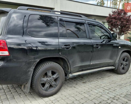 Черный Тойота Ленд Крузер, объемом двигателя 4.46 л и пробегом 294 тыс. км за 30000 $, фото 5 на Automoto.ua