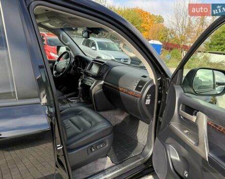 Черный Тойота Ленд Крузер, объемом двигателя 4.5 л и пробегом 327 тыс. км за 28500 $, фото 15 на Automoto.ua