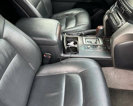 Черный Тойота Ленд Крузер, объемом двигателя 4.67 л и пробегом 290 тыс. км за 27000 $, фото 8 на Automoto.ua