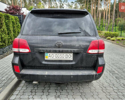 Черный Тойота Ленд Крузер, объемом двигателя 4.46 л и пробегом 294 тыс. км за 30000 $, фото 4 на Automoto.ua