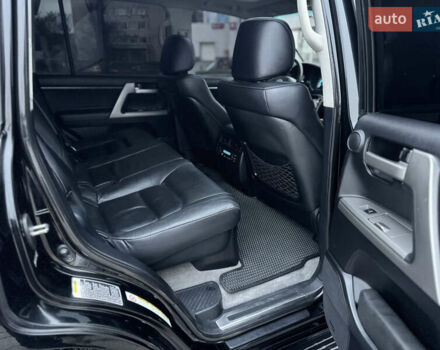 Черный Тойота Ленд Крузер, объемом двигателя 4.5 л и пробегом 335 тыс. км за 23500 $, фото 28 на Automoto.ua