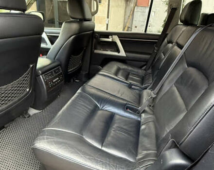 Чорний Тойота Ленд Крузер, об'ємом двигуна 4.46 л та пробігом 264 тис. км за 29000 $, фото 8 на Automoto.ua