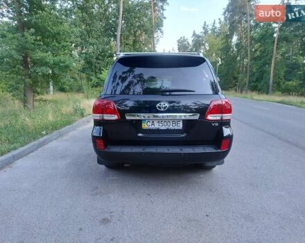 Черный Тойота Ленд Крузер, объемом двигателя 4.46 л и пробегом 335 тыс. км за 29990 $, фото 4 на Automoto.ua