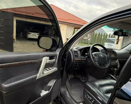 Чорний Тойота Ленд Крузер, об'ємом двигуна 4.46 л та пробігом 264 тис. км за 29000 $, фото 11 на Automoto.ua