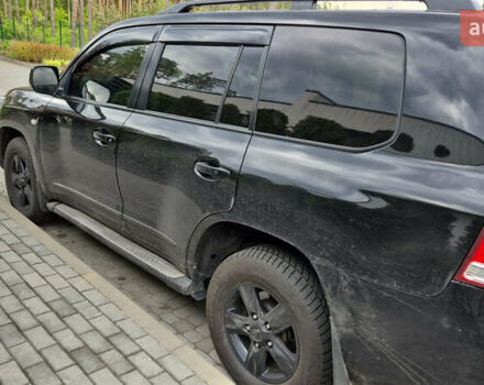 Черный Тойота Ленд Крузер, объемом двигателя 4.46 л и пробегом 294 тыс. км за 30000 $, фото 6 на Automoto.ua