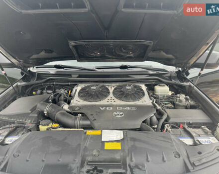 Чорний Тойота Ленд Крузер, об'ємом двигуна 4.46 л та пробігом 390 тис. км за 27000 $, фото 12 на Automoto.ua