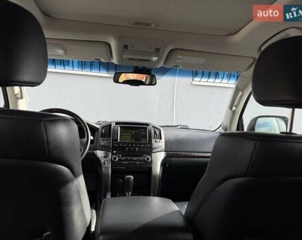 Черный Тойота Ленд Крузер, объемом двигателя 4.5 л и пробегом 327 тыс. км за 28500 $, фото 18 на Automoto.ua