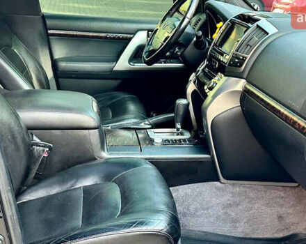 Чорний Тойота Ленд Крузер, об'ємом двигуна 4.46 л та пробігом 290 тис. км за 39000 $, фото 11 на Automoto.ua