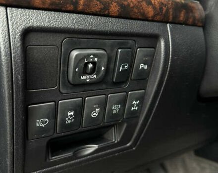 Чорний Тойота Ленд Крузер, об'ємом двигуна 4.46 л та пробігом 285 тис. км за 27800 $, фото 16 на Automoto.ua